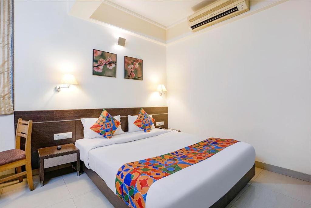 Gandharva Residency Swargate Hotel Pune Exterior foto